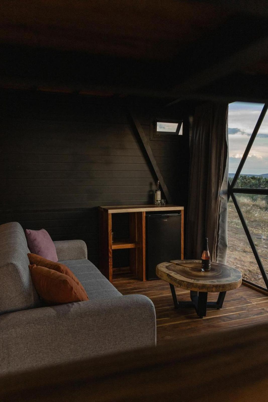 Hotel Coyote Alcocer Luaran gambar