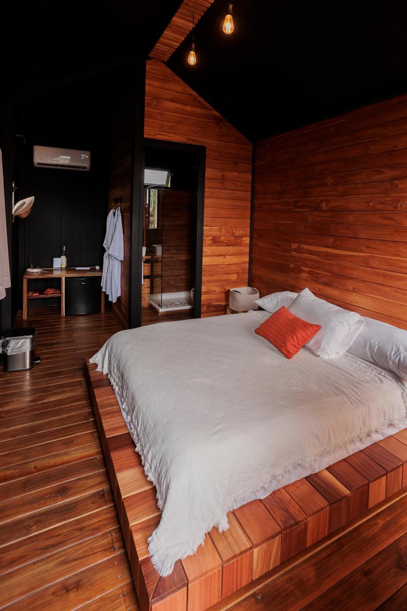 Hotel Coyote Alcocer Luaran gambar