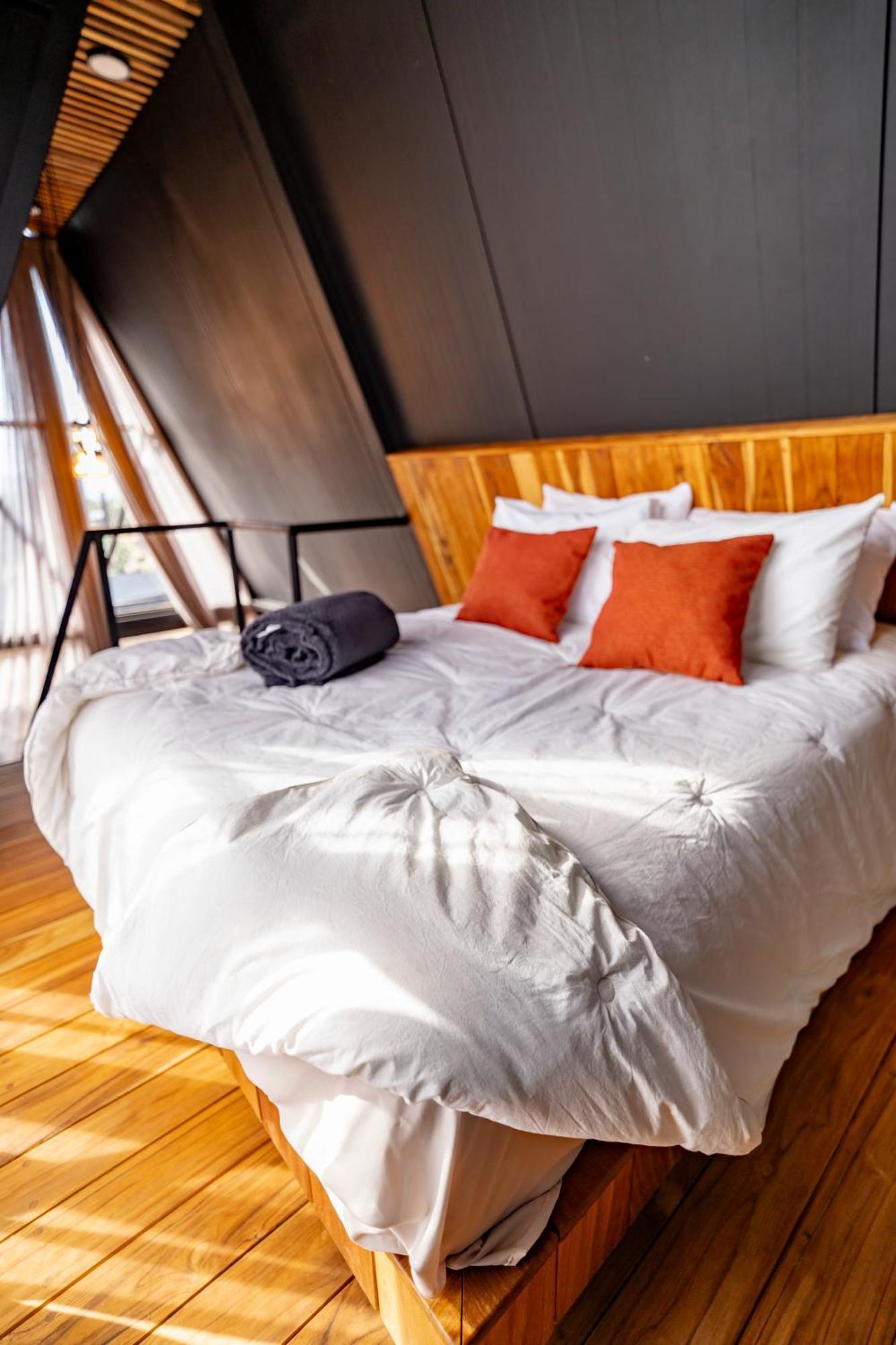 Hotel Coyote Alcocer Luaran gambar