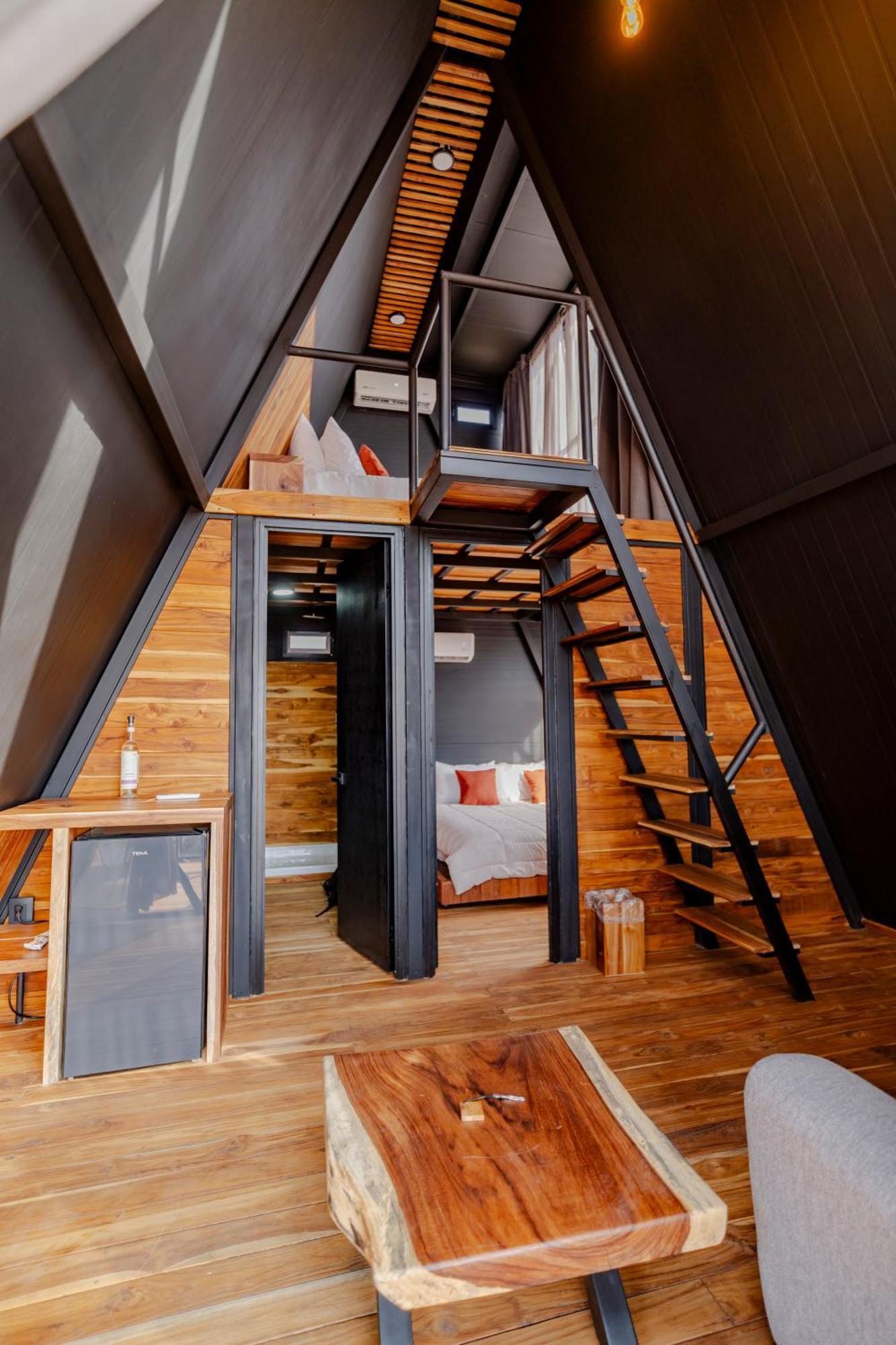 Hotel Coyote Alcocer Luaran gambar